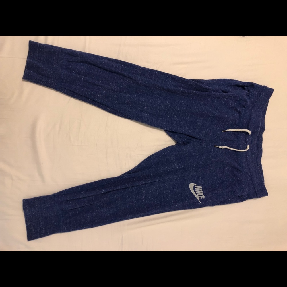 Women’s Nike 3/4 Sweats with pockets